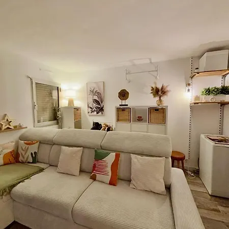 Apartment - Parking & Clim -